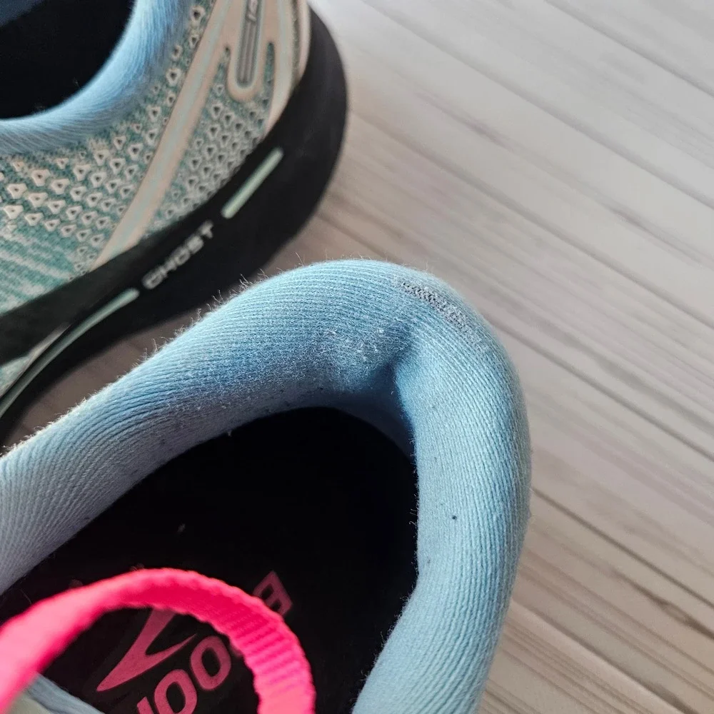 Brooks Ghost 14 Running Shoes Womens 9 Blue Pink Athletic Sneakers 1203561B141